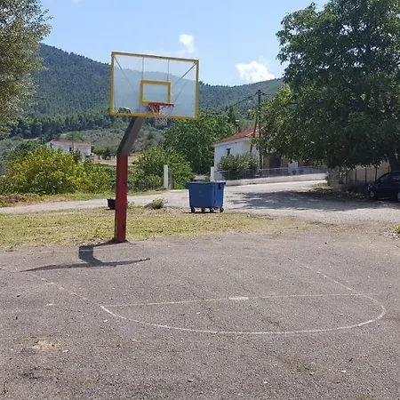 Sotiriou Nyaraló Límni